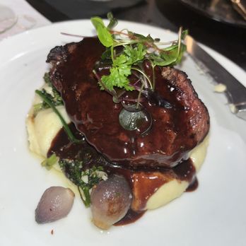 Oak - Filet mignon and mashed potatoes - New American Near Me - Laguna Beach, California Oak - Filet mignon and mashed potatoes - New American Near Me - Laguna Beach, California