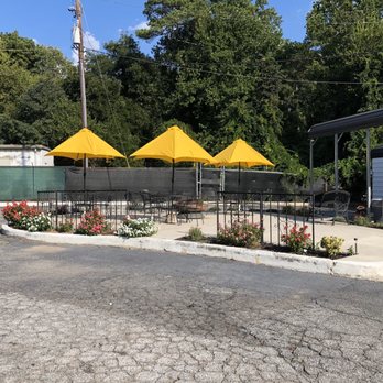 Crystal Clear Auto Spa - Outside waiting area - Car Wash Near Me - Atlanta, Georgia Crystal Clear Auto Spa - Outside waiting area - Car Wash Near Me - Atlanta, Georgia
