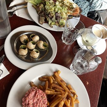 Café de l'Empire - Escargot, Beef Tartare - Brasseries Near Me - Paris, 75 Café de l'Empire - Escargot, Beef Tartare - Brasseries Near Me - Paris, 75