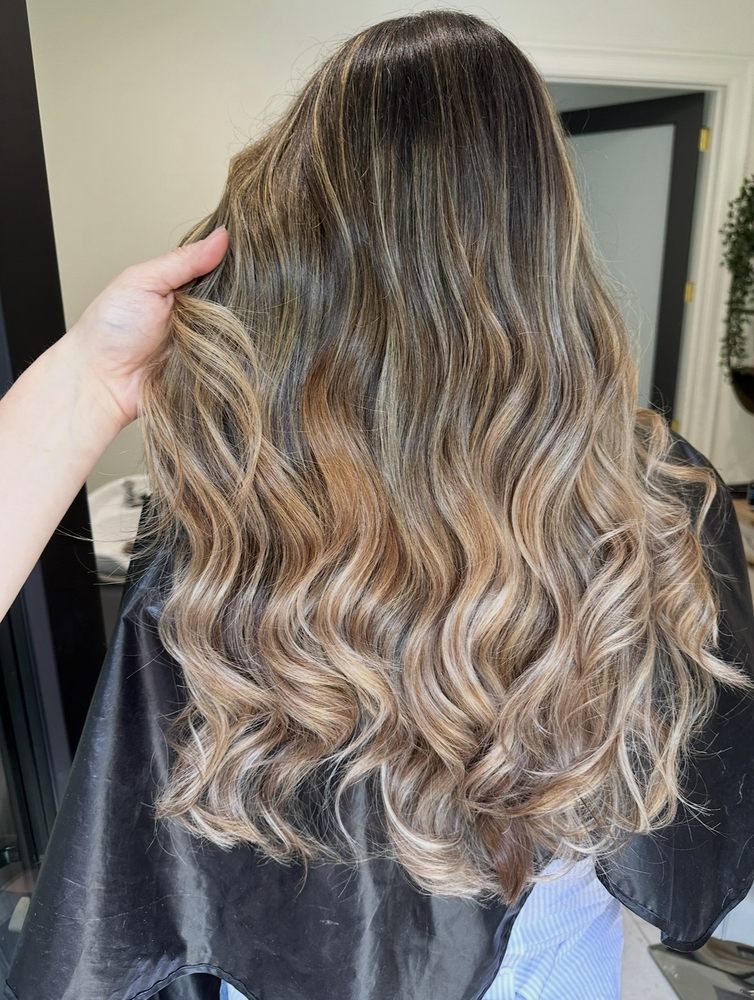 Prestige Hair Salon Logo