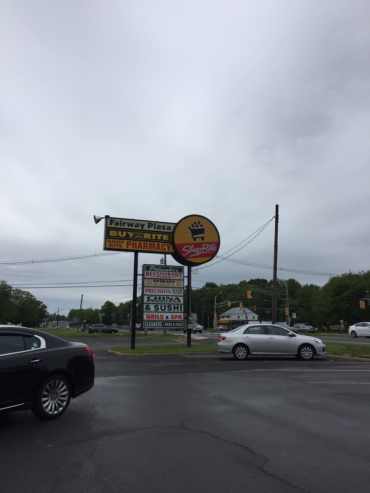 GOLDEN BAGELS Updated August 2024 15 Reviews 7 Fairway Ln, Old Bridge, New Jersey Bagels