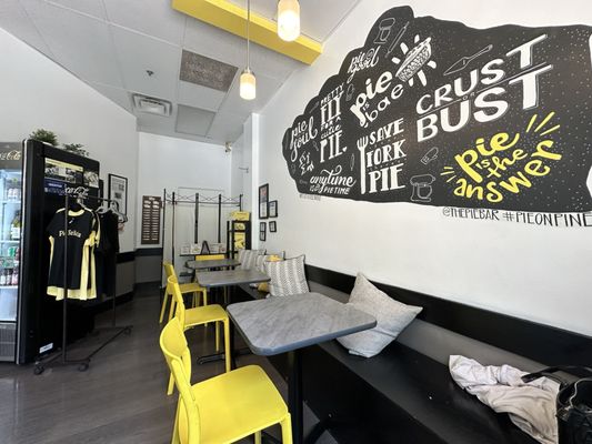 Laurie’s Pie Bar by null