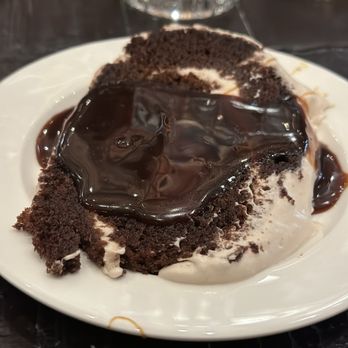 Nelson's Green Brier Distillery - Black and tan Guinness cake - Distilleries Near Me - Nashville, Tennessee Nelson's Green Brier Distillery - Black and tan Guinness cake - Distilleries Near Me - Nashville, Tennessee