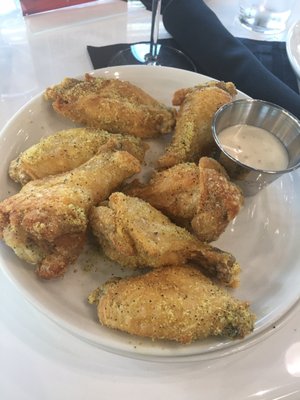 Table25 Fork + Wine by null