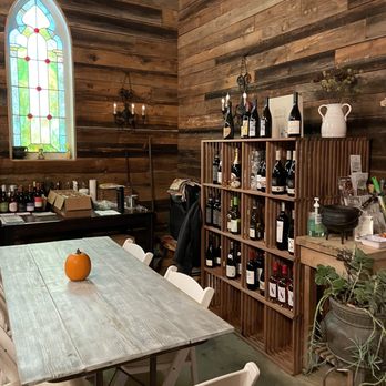 Grayhaven Winery - Interior / tasting room/ barn - Wineries Near Me - Gum Spring, Virginia Grayhaven Winery - Interior / tasting room/ barn - Wineries Near Me - Gum Spring, Virginia