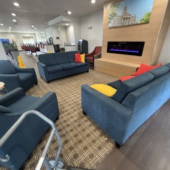 Comfort Suites Coralville I-80 - Main lobby - Hotels Near Me - Coralville, Iowa Comfort Suites Coralville I-80 - Main lobby - Hotels Near Me - Coralville, Iowa