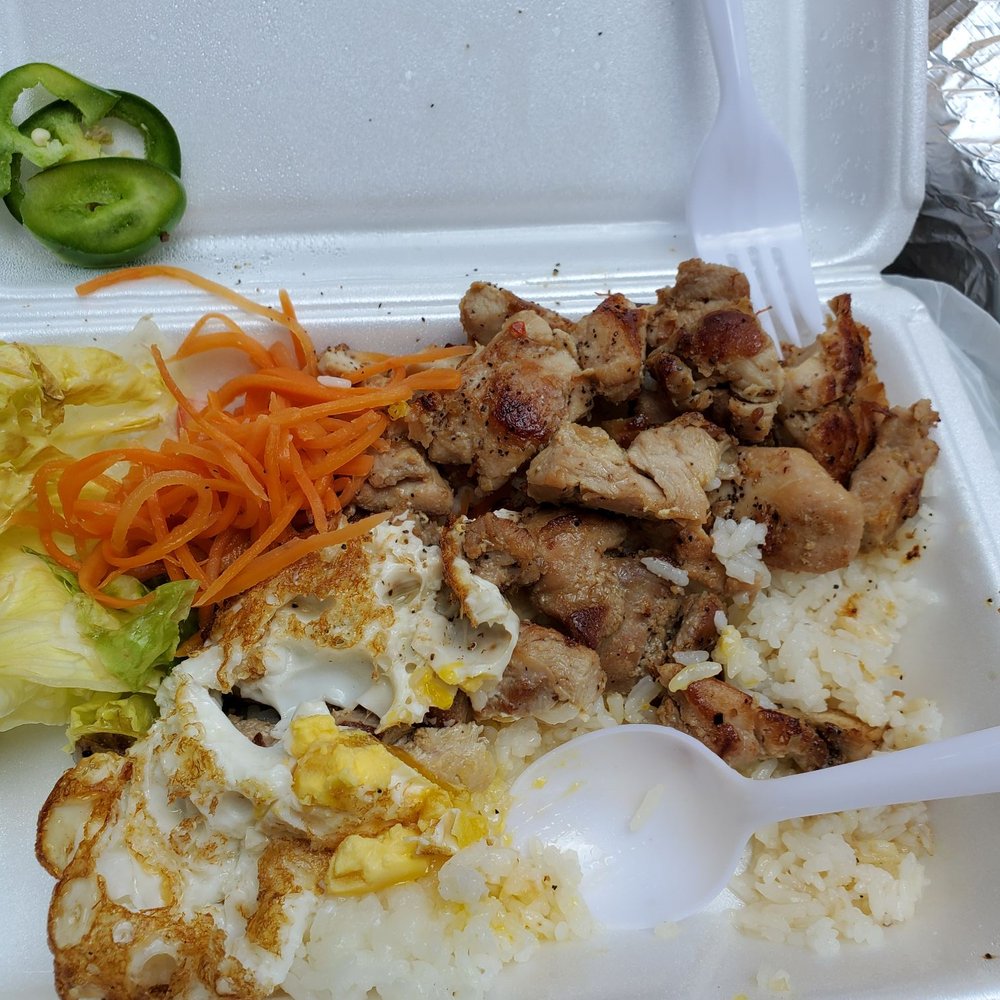 Chicken Rice Platter + 1 Fried Egg Chicken Rice Platter + 1 Fried Egg