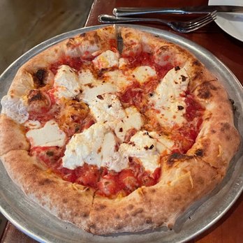 Pizzeria Seven Twelve - Hot Pink pizza - Pizza Near Me - Orem, Utah