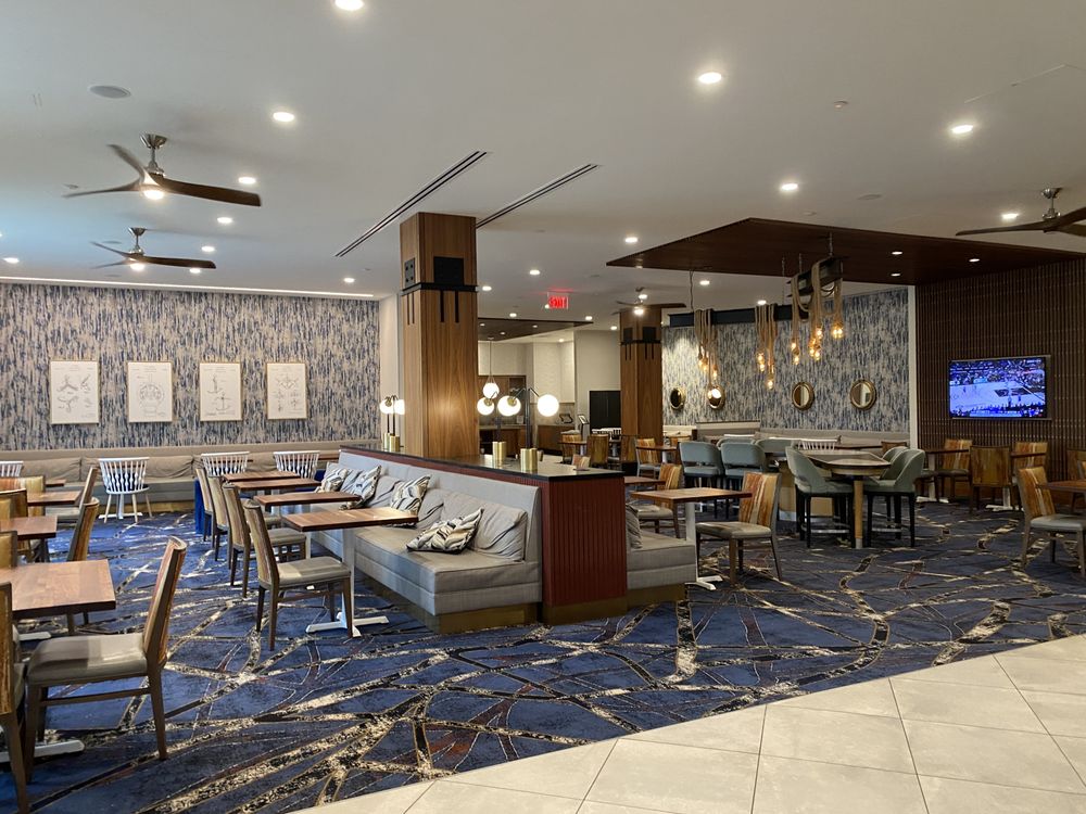 Hampton Inn Boston Seaport District
