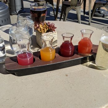 Raven's View - Mimoso flight - Pubs Near Me - Cave Creek, Arizona