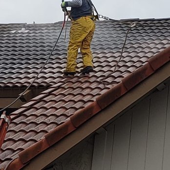 Blend Roofing - PRESSURE WASHING ROOF - Roofing Near Me - Santa Maria, California Blend Roofing - PRESSURE WASHING ROOF - Roofing Near Me - Santa Maria, California