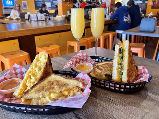 Cheesie's Pub & Grub - Garfield Ridge by null