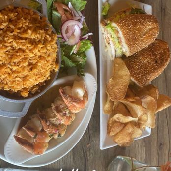 Sofrito  ＊かつやん！ Sakatanoya Revolving Sushi & Ramen Bar opening in Delmar Loop