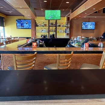 Bertucci's Italian Restaurant - the bar and seating - Italian Near Me - Braintree, Massachusetts Bertucci's Italian Restaurant - the bar and seating - Italian Near Me - Braintree, Massachusetts