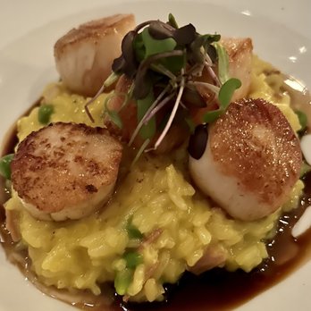 Pain D'Avignon - Scallops - French Near Me - Hyannis, Massachusetts Pain D'Avignon - Scallops - French Near Me - Hyannis, Massachusetts