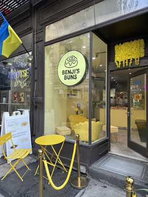 Benji's Buns by null