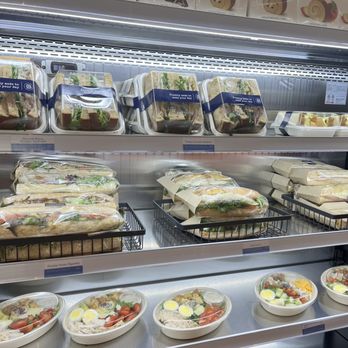 Paris Baguette - They have sandwiches and salads - Bakeries Near Me - Columbus, Ohio Paris Baguette - They have sandwiches and salads - Bakeries Near Me - Columbus, Ohio