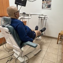 Accu Dental Group - X-ray and examination room.