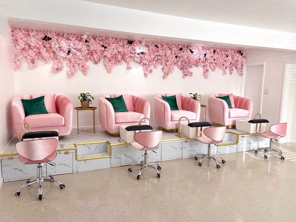 MUSA SALON & SPA 2401 Peninsula Dr, Erie, Pennsylvania Nail Salons