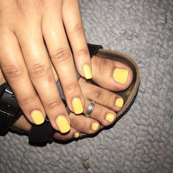 V Nails - Nail Salons Near Me - Hopkins, Minnesota