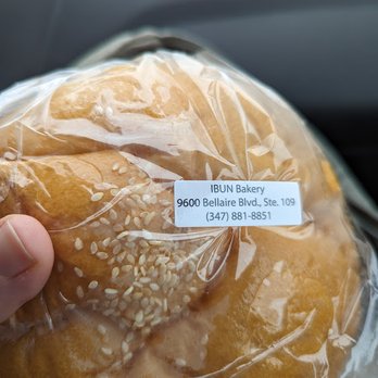 IBUN Bakery - BBQ pork bun - the sesame seeds on top were a nice touch. - Bakeries Near Me - Houston, Texas IBUN Bakery - BBQ pork bun - the sesame seeds on top were a nice touch. - Bakeries Near Me - Houston, Texas