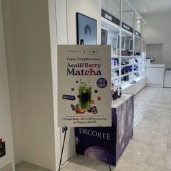Maison Kose - Amazing place, the staff is friendly and a very well organized event. My girlfriend loves the products the most!