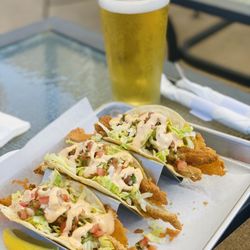 Topknot Taproom - Fish tacos & SBC Lite