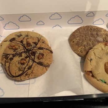 Cloud Cookie - Chocolate chunk, mom knows best, the cloudoodle and mom knows best - Desserts Near Me - Chicago, Illinois Cloud Cookie - Chocolate chunk, mom knows best, the cloudoodle and mom knows best - Desserts Near Me - Chicago, Illinois