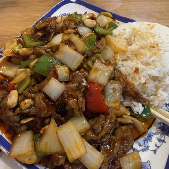 Mr. Noodle - Kung Pao Beef 宫爆牛 - Chinese Near Me - Henrico, Virginia
