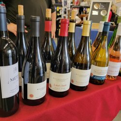 Brenna's Mosier Market