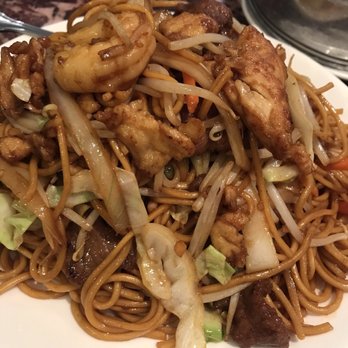 Chef K - K6. House Special Pan Fried Soft Noodles Beef, Chicken and Shrimp - Chinese Near Me - Temecula, California