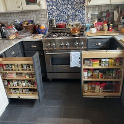 Arena Cabinets - Spice rack
