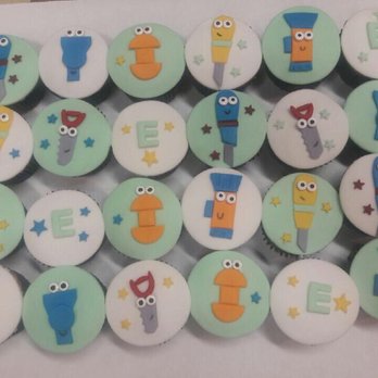 Cupcakes for College - Cupcakes Near Me - Gilroy, California Cupcakes for College - Cupcakes Near Me - Gilroy, California