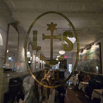 Lyonshare Public House - Main dining room - American Near Me - Beacon, New York