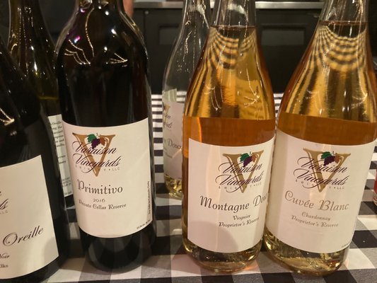 Varaison Vineyards & Winery by null