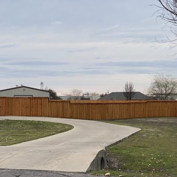 Grizzly Fence and Patio - Roofing Near Me