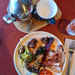 Three Blue Ducks - Breakfast.