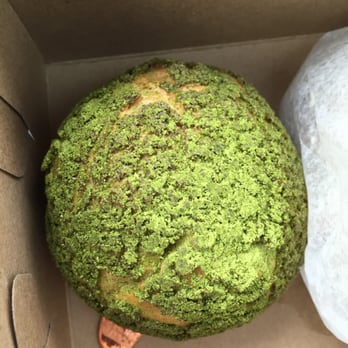 Bibble & Sip - green tea cream puff - Coffee & Tea Near Me - New York, New York
