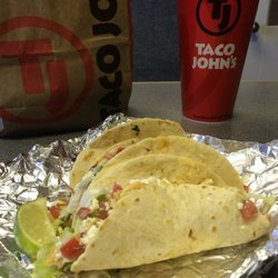 Taco John's - Chicken street tacos