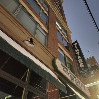 Vintage Chophouse and Tavern - Steakhouses Near Me - Calgary, Alberta Vintage Chophouse and Tavern - Steakhouses Near Me - Calgary, Alberta