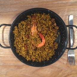 Sea food paella