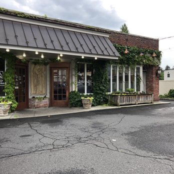 Dimaio Cucina - Entrance - Italian Near Me - Berkeley Heights, New Jersey