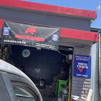 SmogRunners - Smog test bay - Smog Check Stations Near Me - Mentone, California SmogRunners - Smog test bay - Smog Check Stations Near Me - Mentone, California