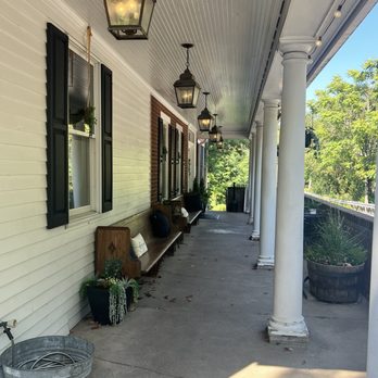 Brick and Barrel Cross Keys - Front Entry - Burgers Near Me - Pittsburgh, Pennsylvania