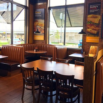 Zaxbys - Very cleanly - Fast Food Near Me - San Marcos, Texas