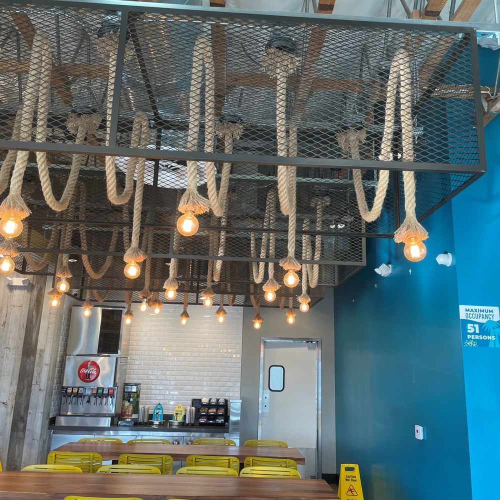 Ono Hawaiian BBQ - Inside dining area. - Hawaiian Near Me - South Pasadena, California