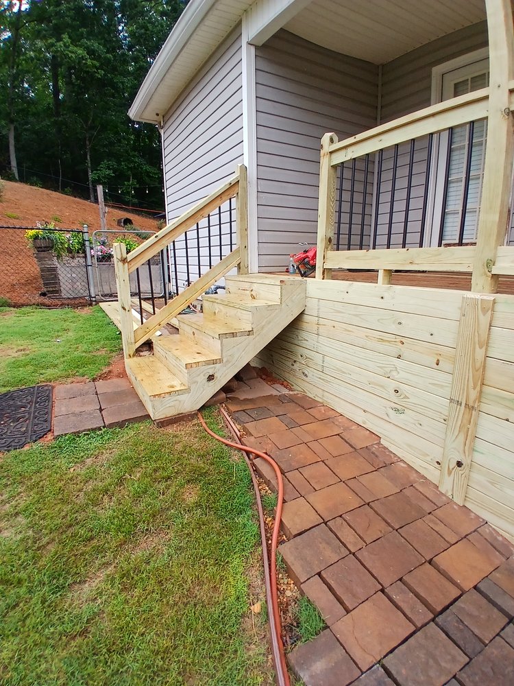 Slide of Green Light Construction