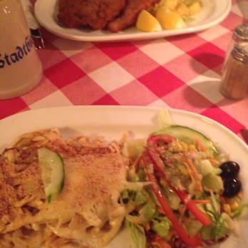 Joseph-Roth-Diele - Diner! Kasespatzle und schnitzel!! - German Near Me - Berlin, BE