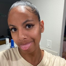Combo lashes with a babydoll look. Great recommendation for my almond eyes. Combo lashes with a babydoll look. Great recommendation for my almond eyes.