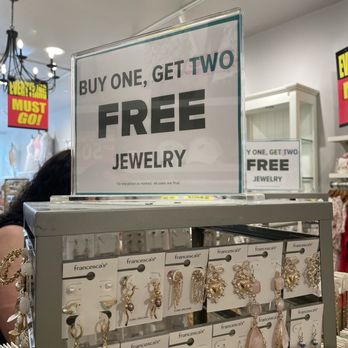 Francesca's - Sales from March 14 - Women's Clothing Near Me - San Diego, California Francesca's - Sales from March 14 - Women's Clothing Near Me - San Diego, California